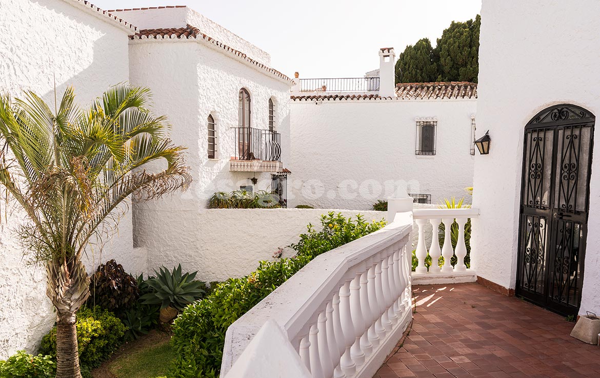 Town House in Nerja Capistrano