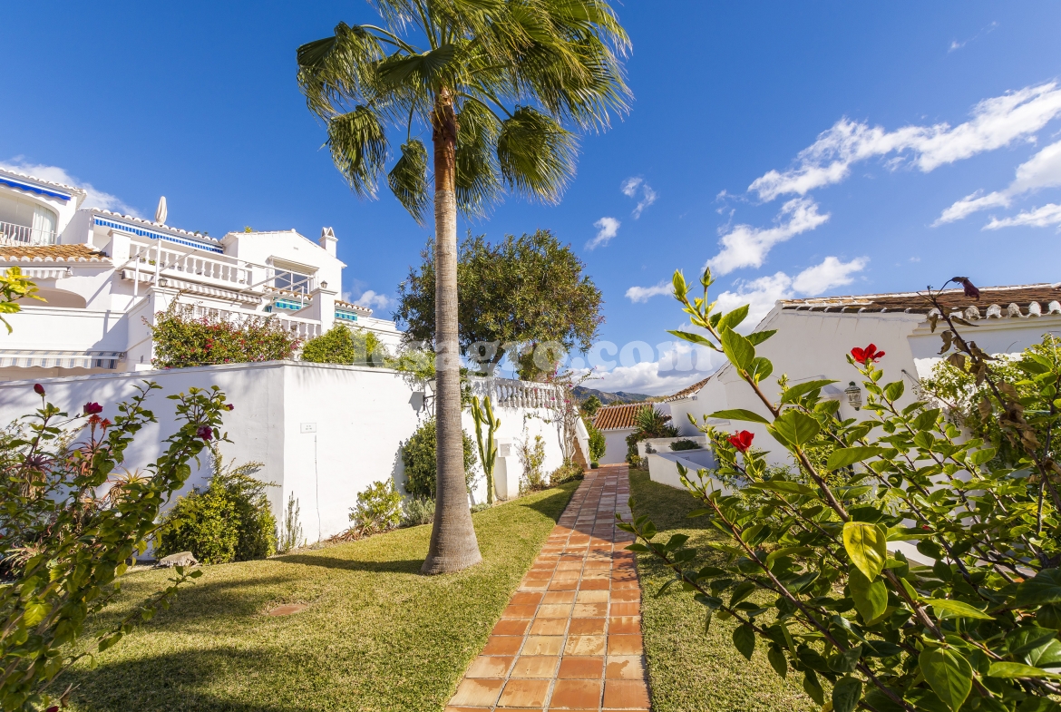 Apartment for Sale in Oasis de Capistrano Nerja Lesagro