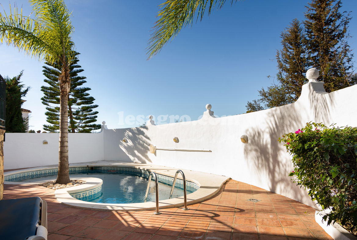 Fantastic detached villa with swimming pool for sale in Nerja
