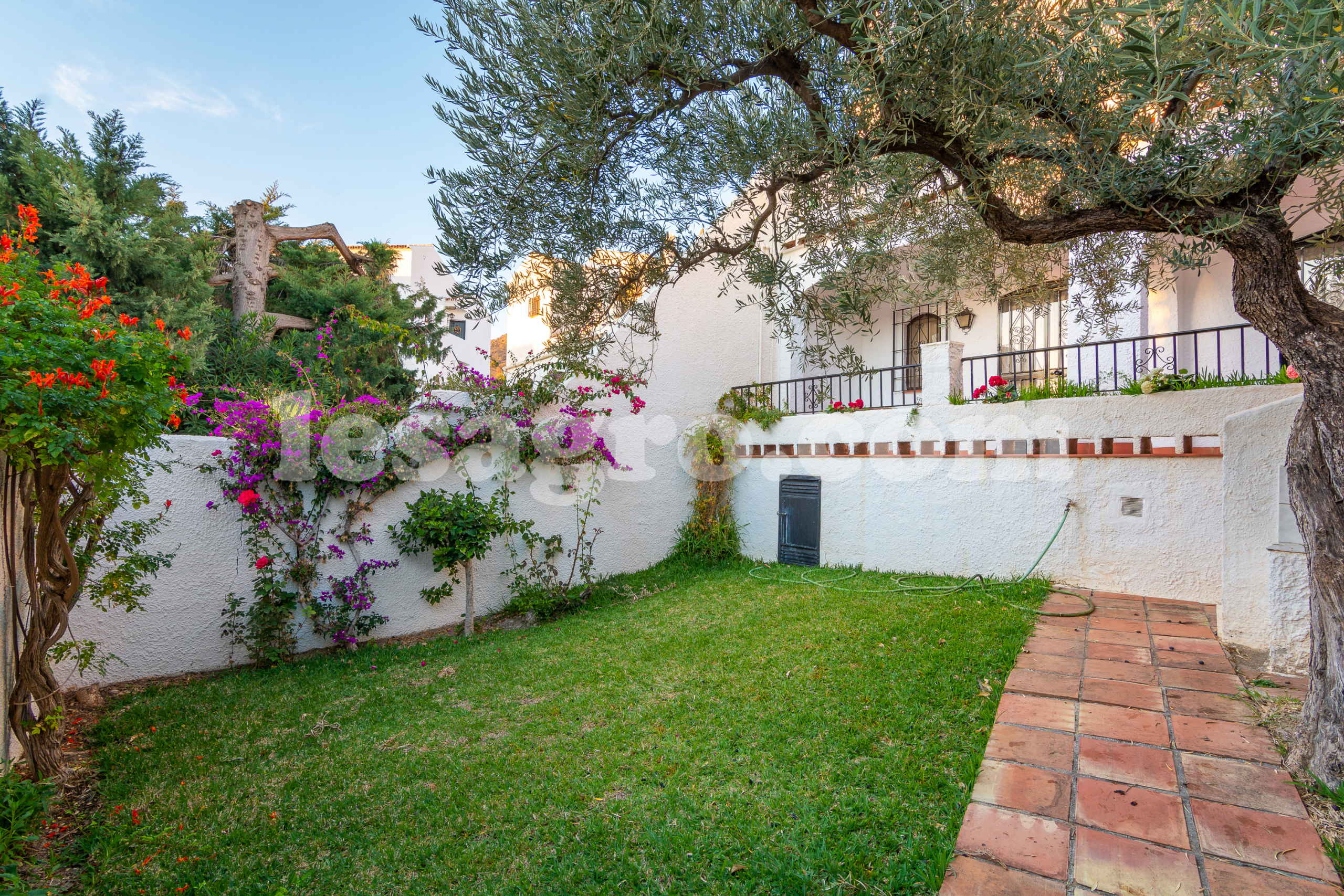 2 very well situated self-contained properties for sale in San Juan de Capistrano