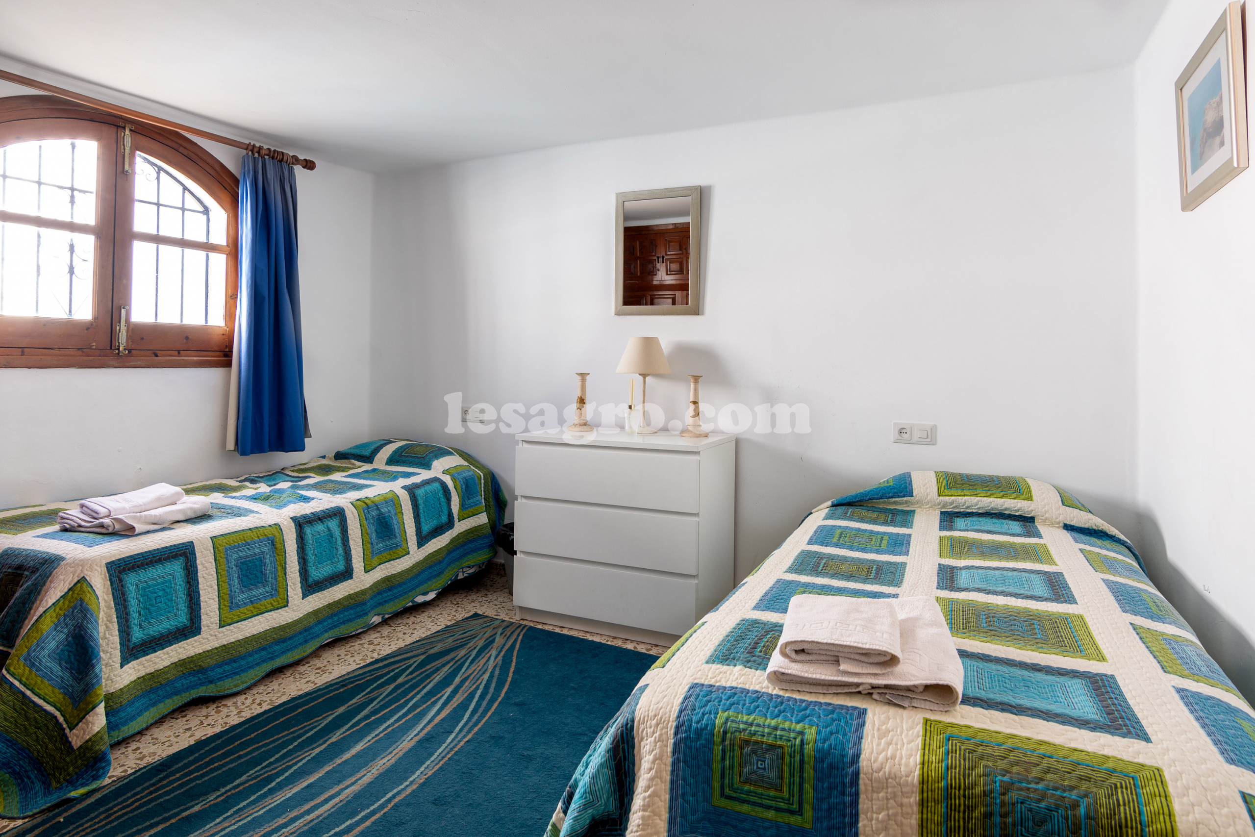 Beautiful Detached 3 bedroomed property with swimming pool in el capistrano village