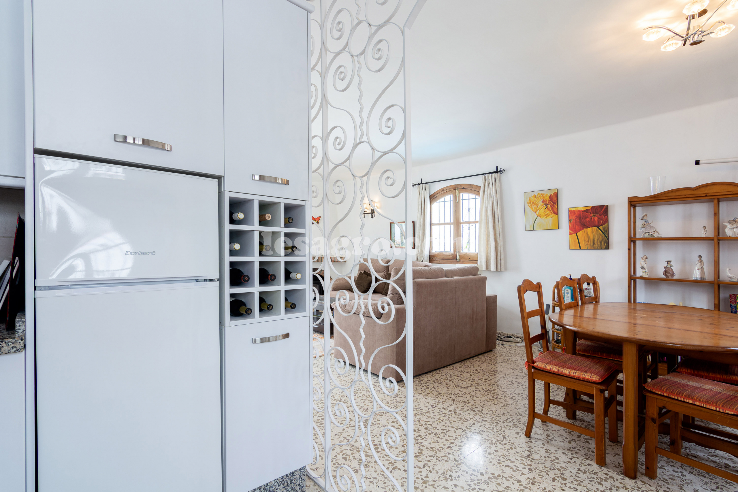 Beautiful Detached 3 bedroomed property with swimming pool in el capistrano village