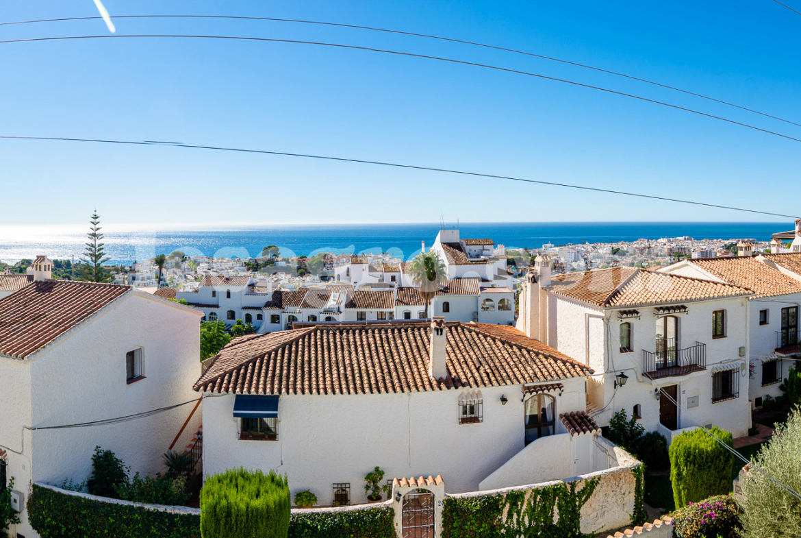 For sale one bedroomed unit with incredible views capistrano village