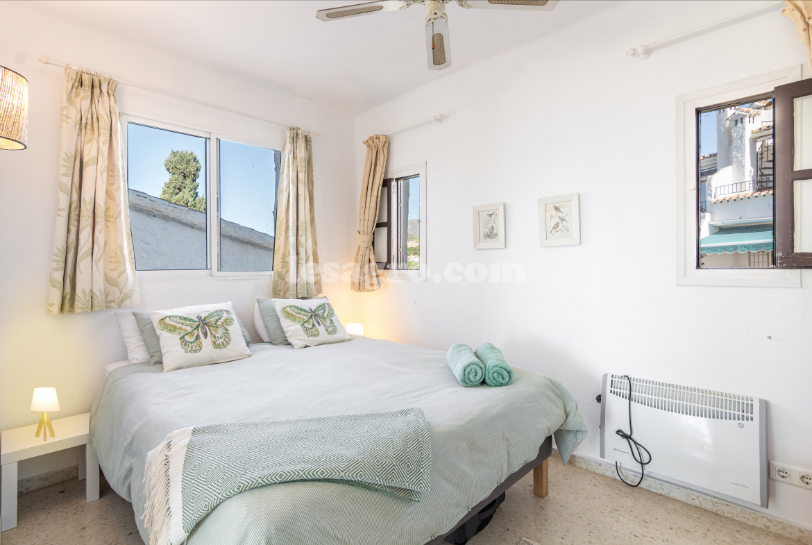 For sale one bedroomed unit with incredible views capistrano village