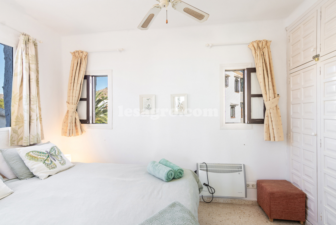 For sale one bedroomed unit with incredible views capistrano village