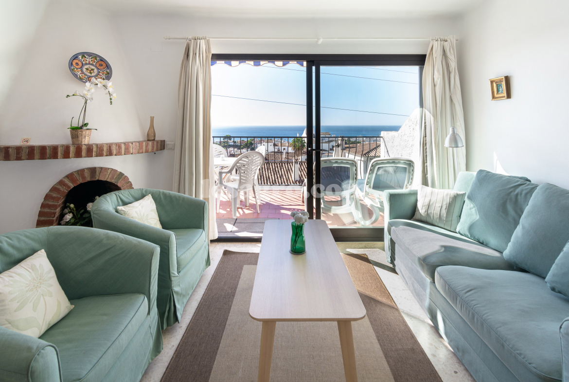 For sale one bedroomed unit with incredible views capistrano village