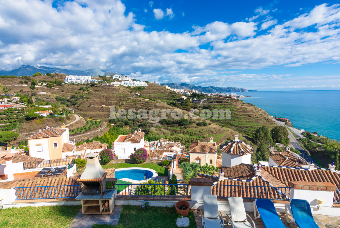 Lesagro - for sale-Beautiful 4 bedroomed detached villa-tamango hill-nerja -torrox