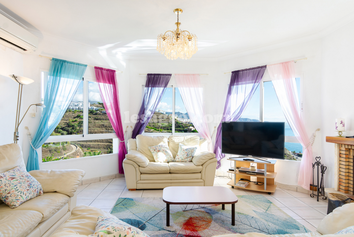 Lesagro - for sale-Beautiful 4 bedroomed detached villa-tamango hill-nerja -torrox