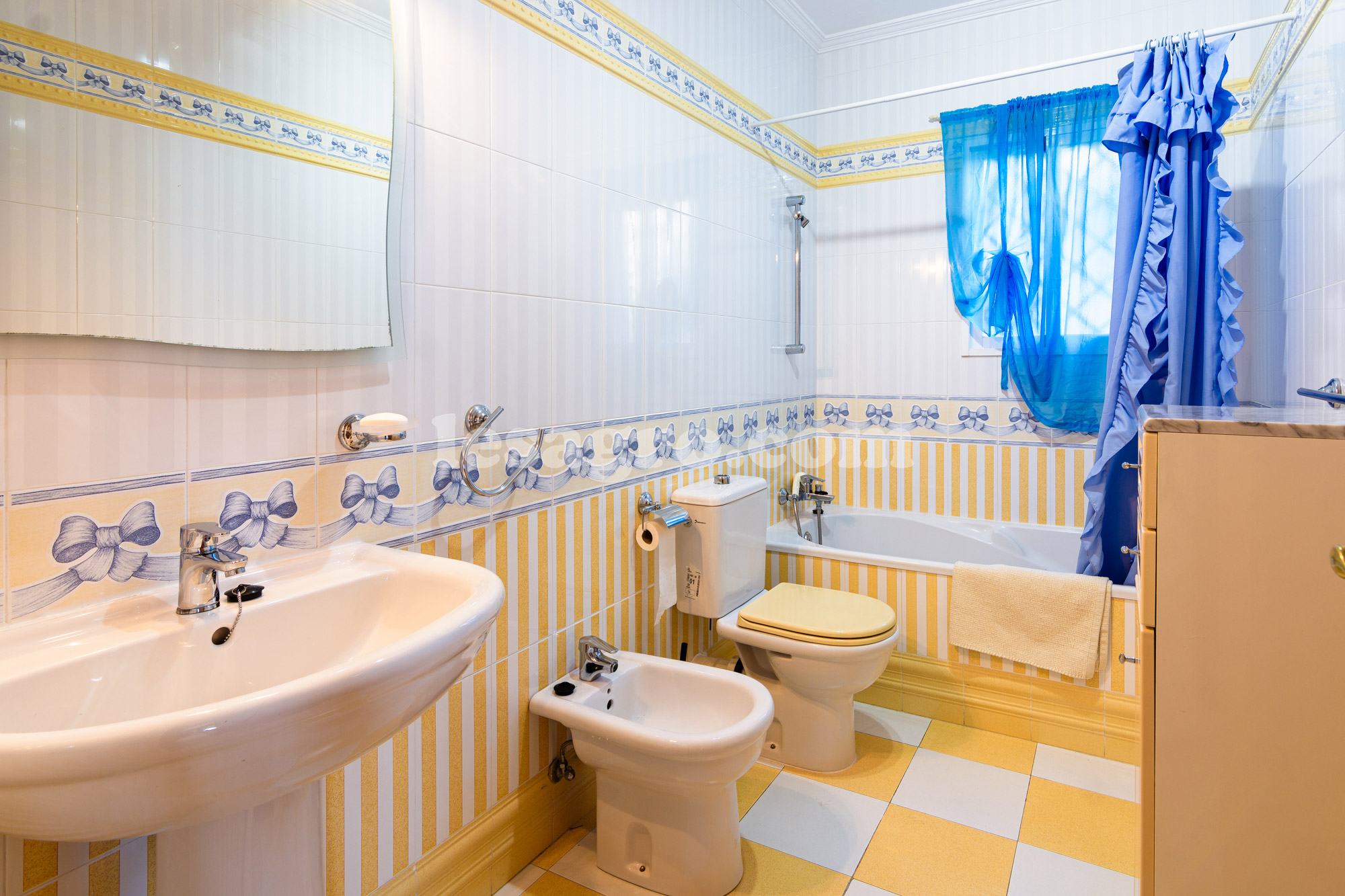 Lesagro - for sale-Beautiful 4 bedroomed detached villa-tamango hill-nerja -torrox