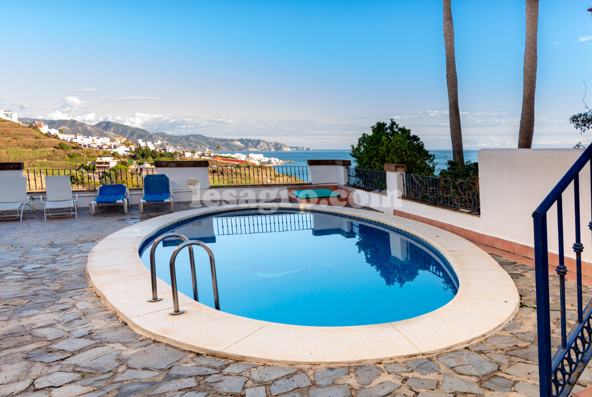 Lesagro - for sale-Beautiful 4 bedroomed detached villa-tamango hill-nerja -torrox