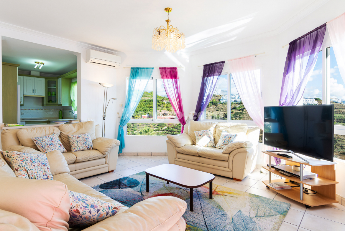 Lesagro - for sale-Beautiful 4 bedroomed detached villa-tamango hill-nerja -torrox