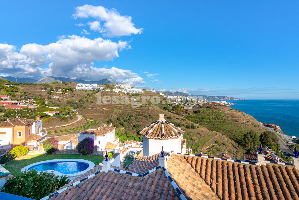 Lesagro - for sale-Beautiful 4 bedroomed detached villa-tamango hill-nerja -torrox