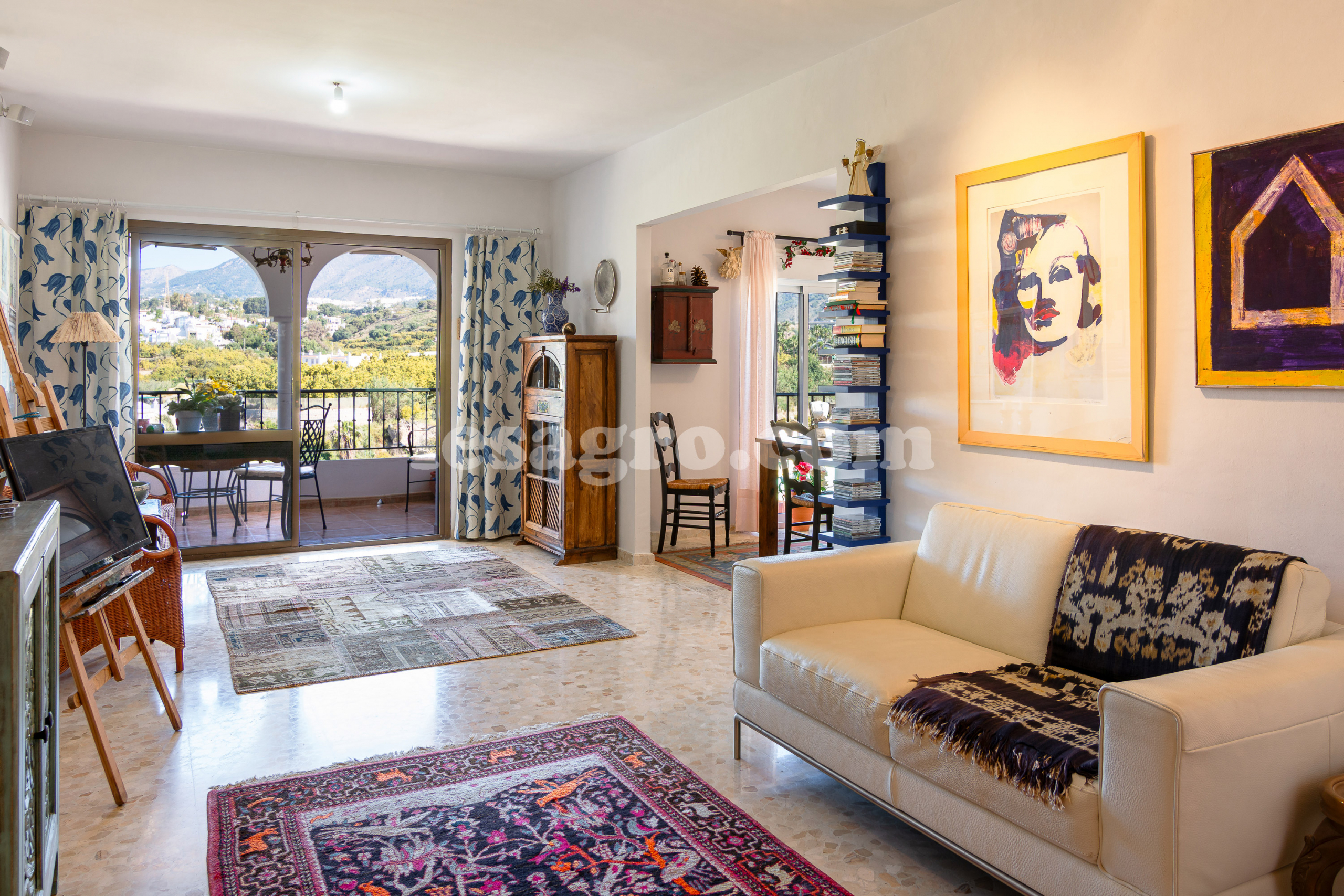 Apartment with beautiful views in Nerja for sale