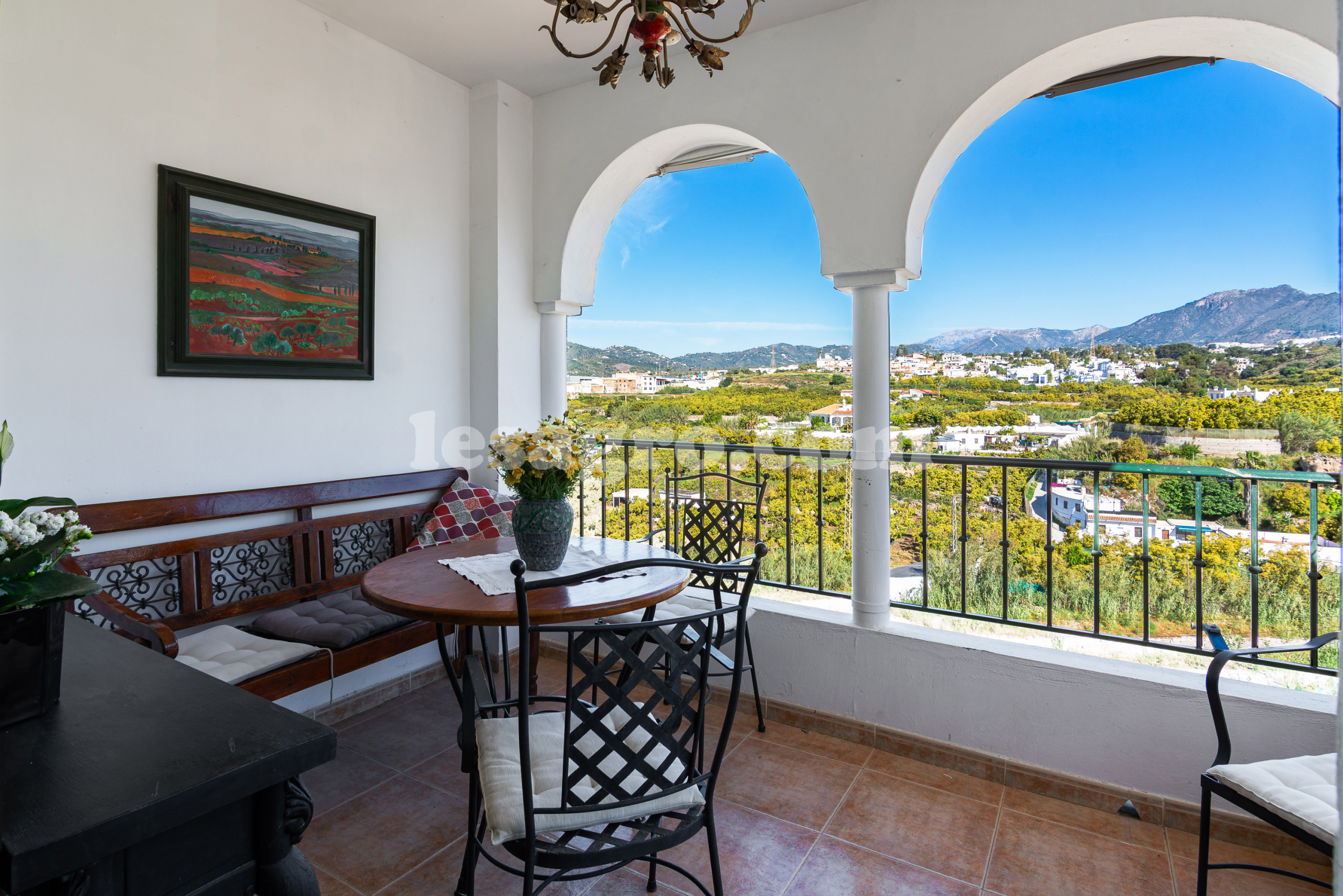 Apartment with beautiful views in Nerja for sale