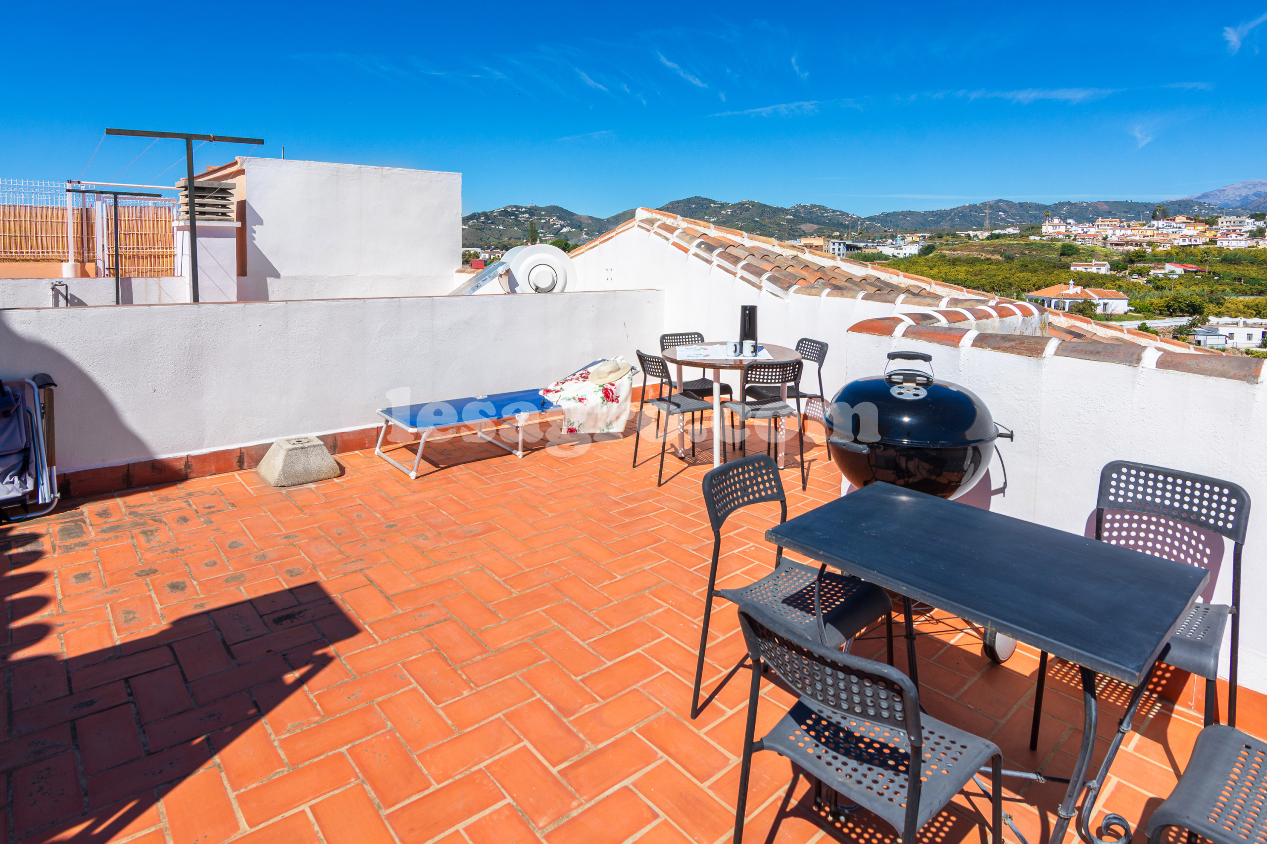 Apartment with beautiful views in Nerja for sale