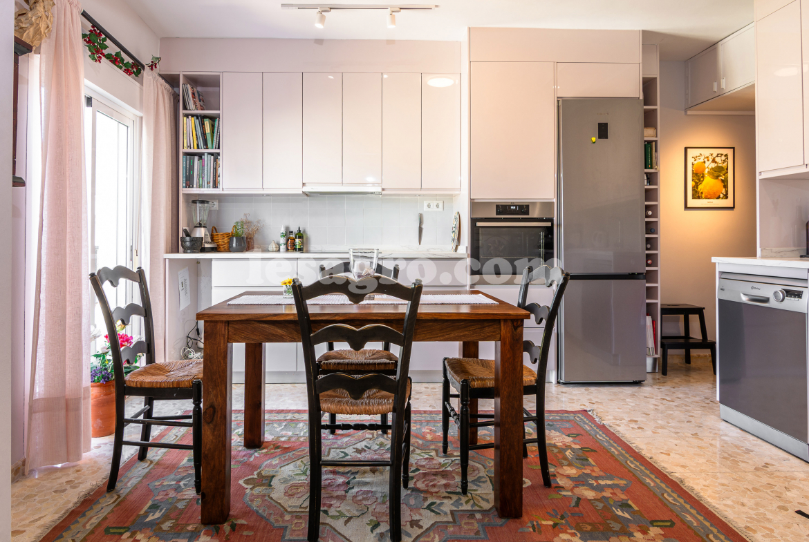 Apartment with beautiful views in Nerja for sale