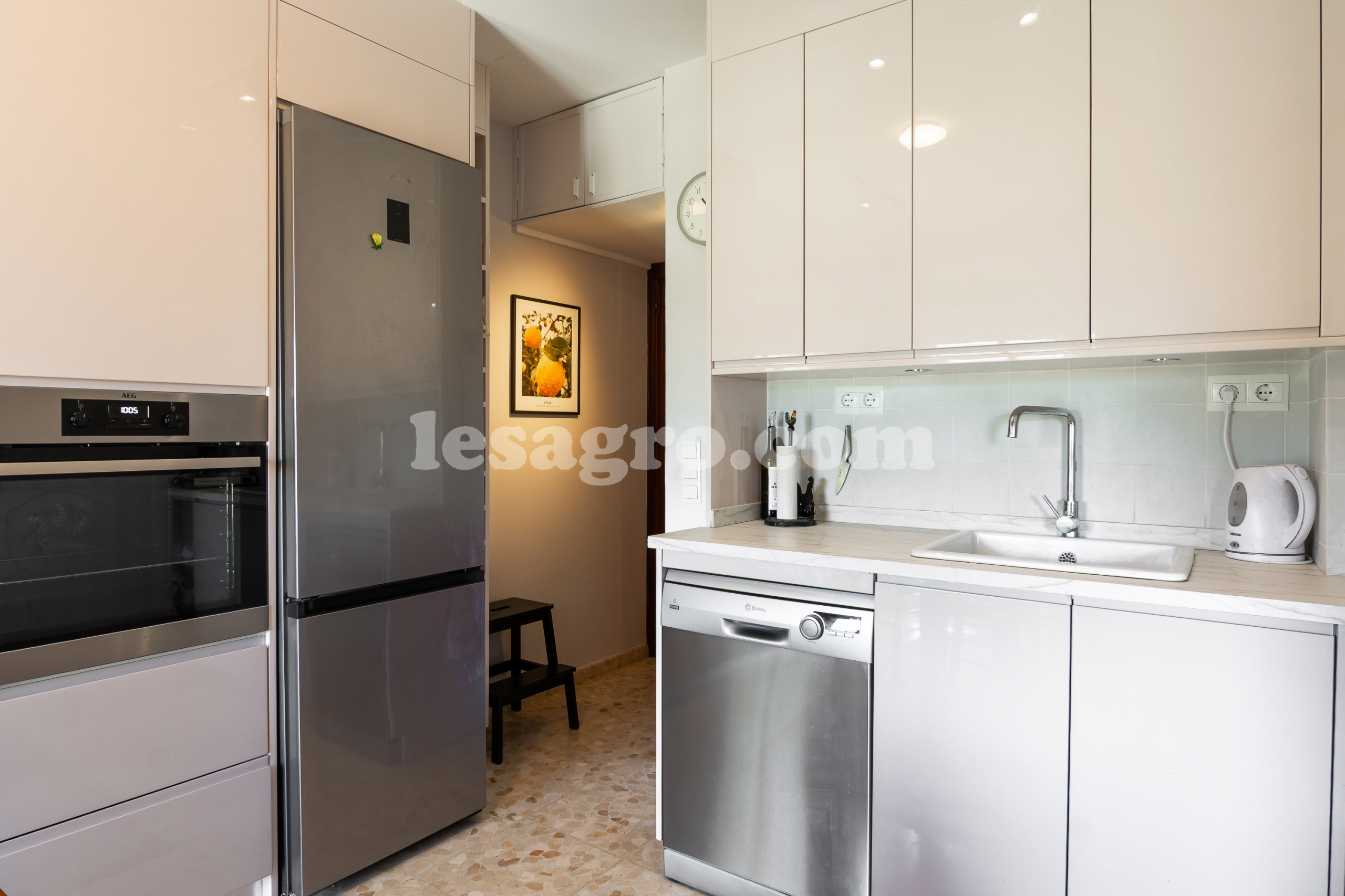 Apartment with beautiful views in Nerja for sale