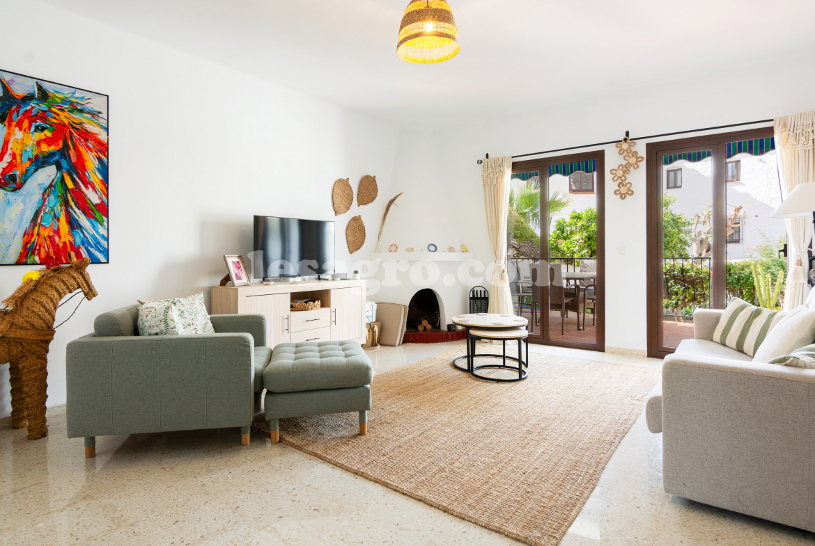 semi detached town house with garden in El Capistrano Village for sale