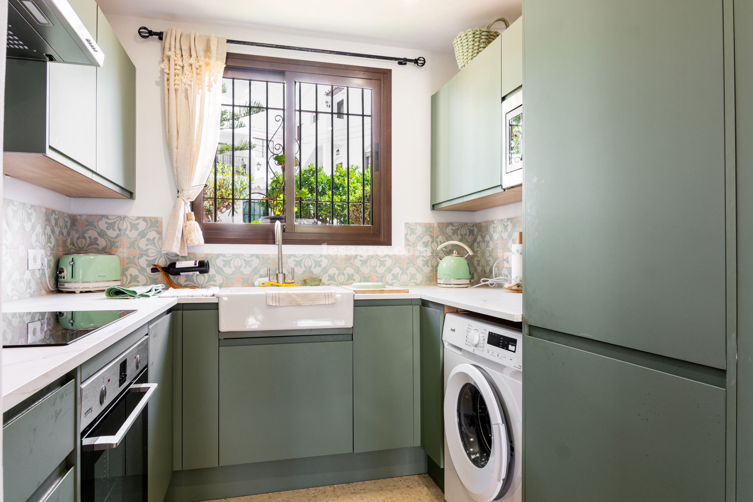 semi detached town house with garden in El Capistrano Village for sale